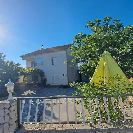 Holiday Macukin 3* بريلا